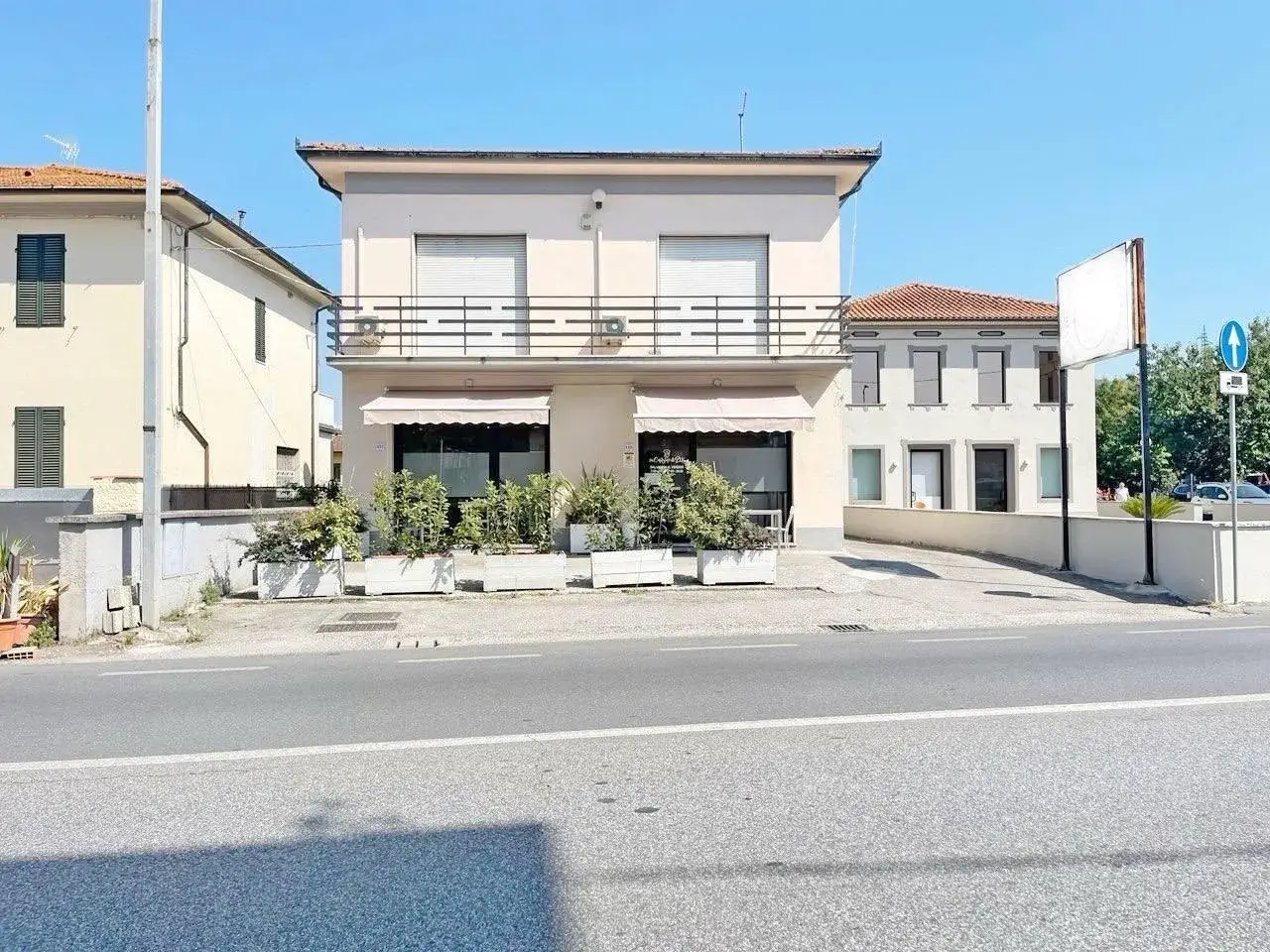 Negozio in Pesciatina 111, Capannori, {3} - Foto 1