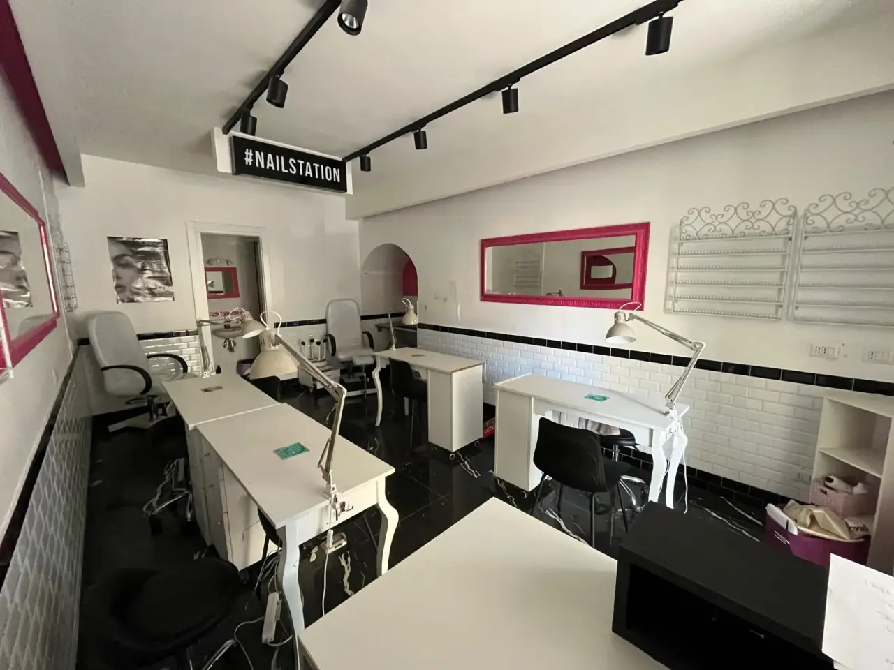 Negozio in Via Bernini 64, Napoli, {3} - Foto 2