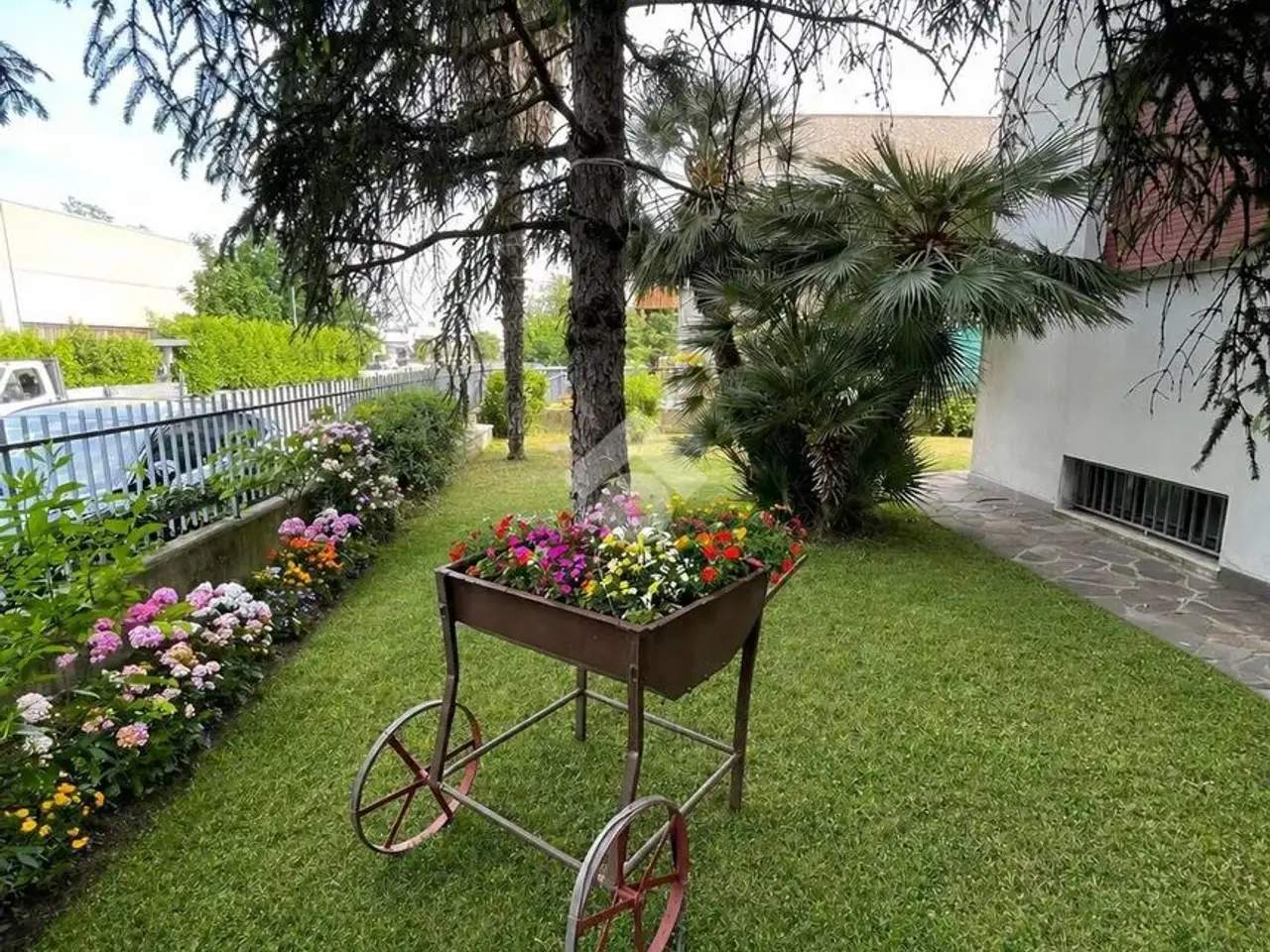 Capannone in Via Meucci 1, Castel San Pietro Terme, {3} - Foto 2