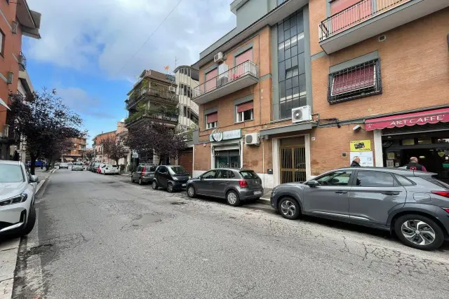 Geschäft in Via Stati Uniti d'America, Genzano di Roma - Foto 1