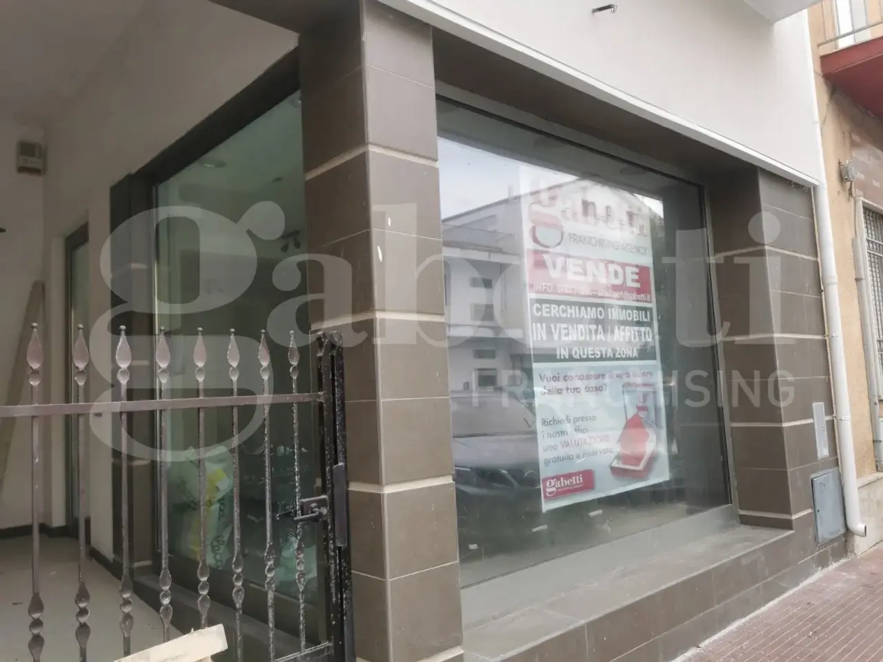 Negozio in Via Tirso 129, Oristano, {3} - Foto 1