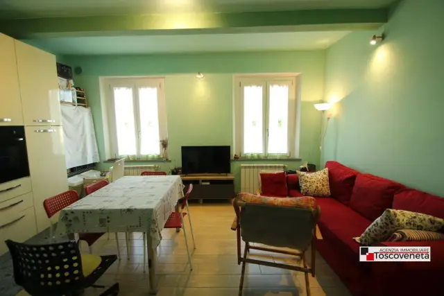 2-room flat in Via delle Gardenie, Lucca - Photo 1