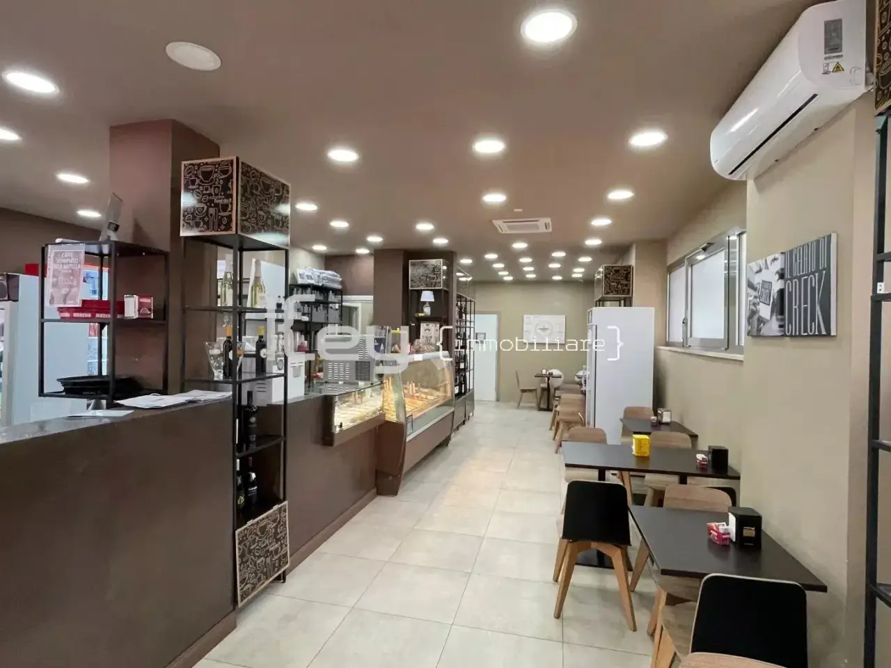 Bar in Viale della Vittoria, Terracina, {3} - Foto 1