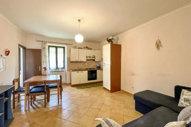 2-room flat in Via Zara, Monte Romano - Photo 1