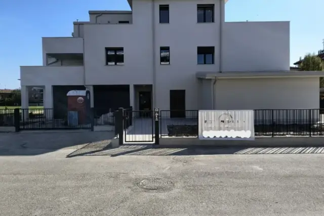 insertion image
