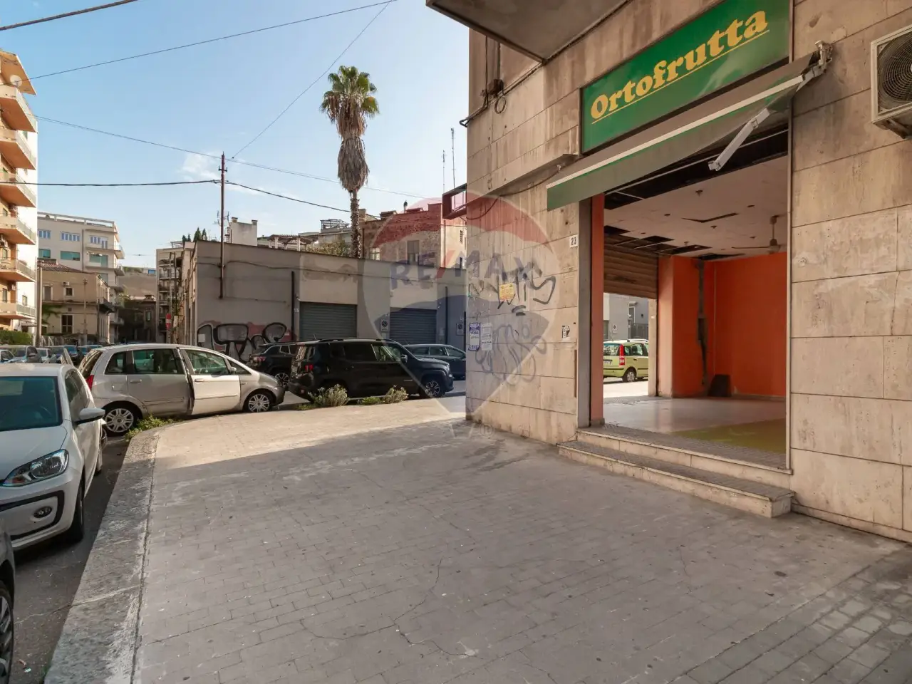Negozio in Via Francesco Battiato 14, Catania, {3} - Foto 1
