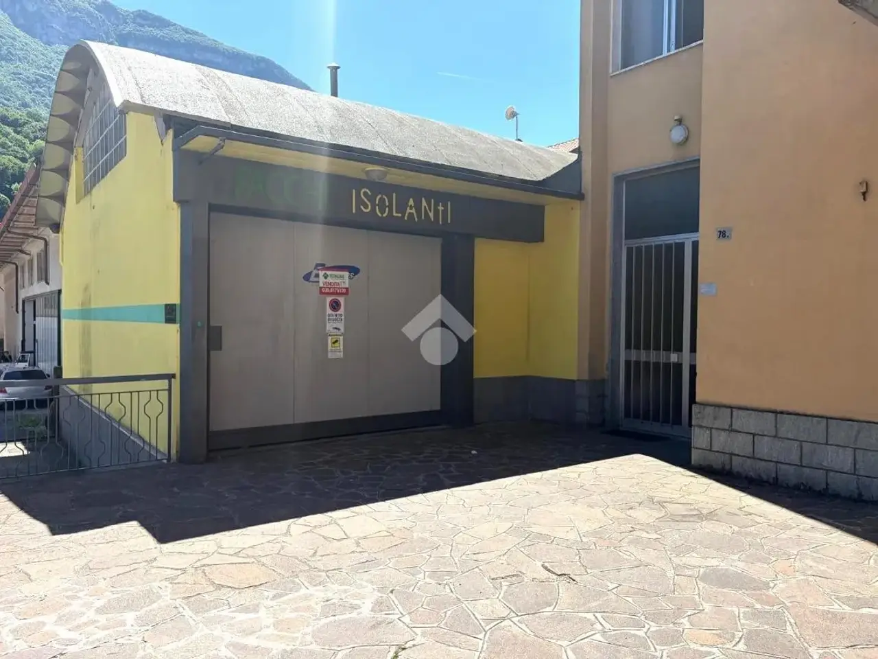Capannone in Via Nazionale 78, Casazza, {3} - Foto 1