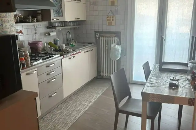 Vierzimmerwohnung in {3}, - Foto 1