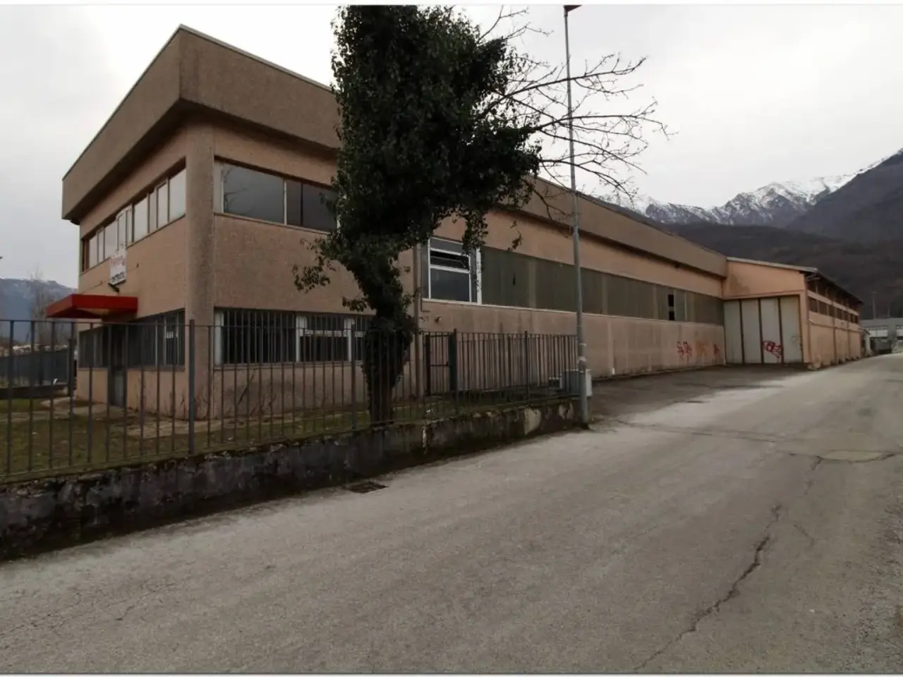 Capannone in Via Mondacce, Ornavasso, {3} - Foto 1