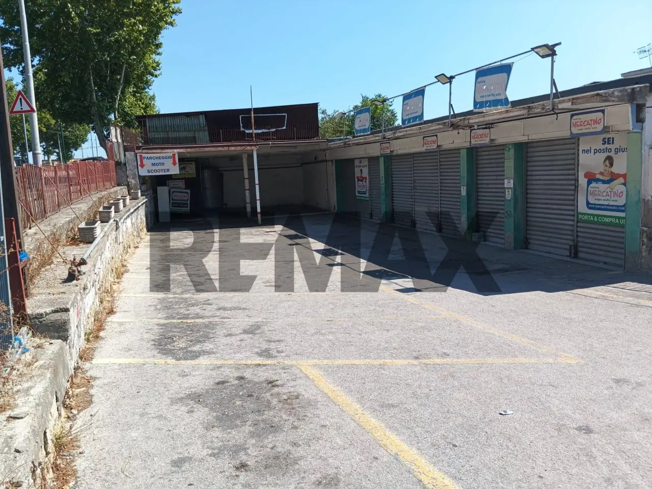 Negozio in Via Nuova del Campo 50, Napoli, {3} - Foto 1