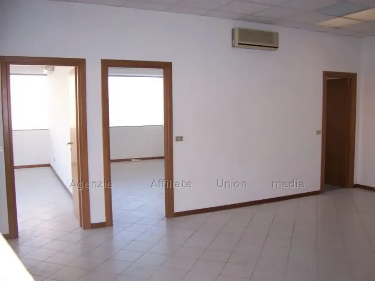 Ufficio in , Sarzana, {3} - Foto 1