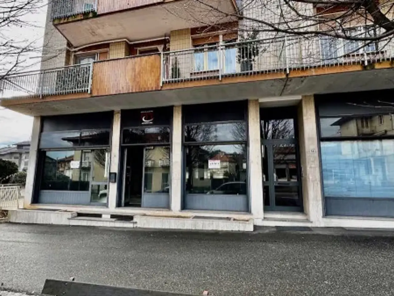 Negozio in Via Milano 74, Vigliano Biellese, {3} - Foto 2