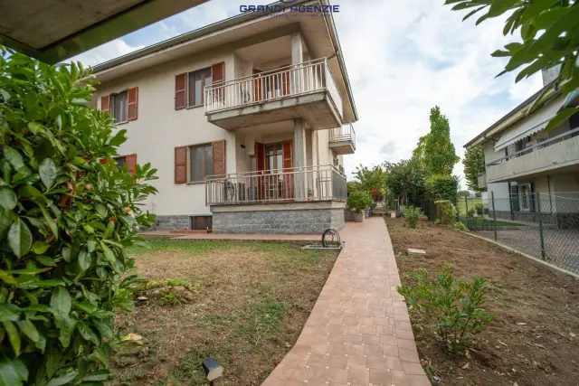 Terraced house in Via Guido Rossa, Collecchio - Photo 1