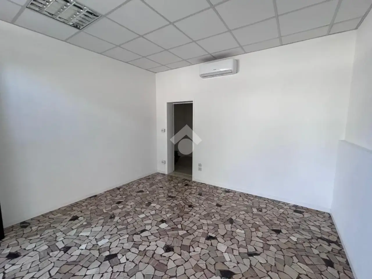 Negozio in Via dei Colli 75, Padova, {3} - Foto 1