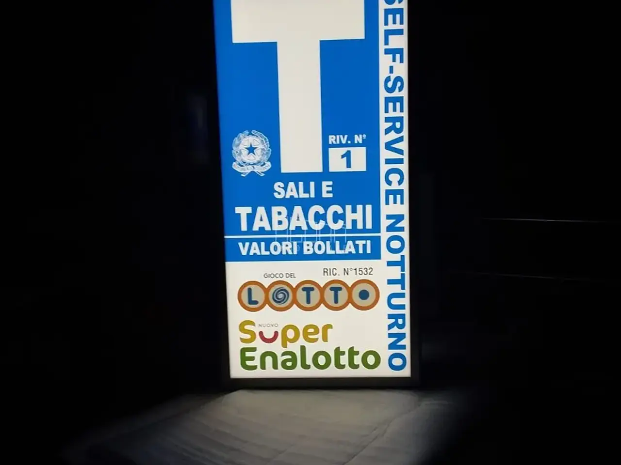Tabaccheria in , Rovigo, {3} - Foto 1
