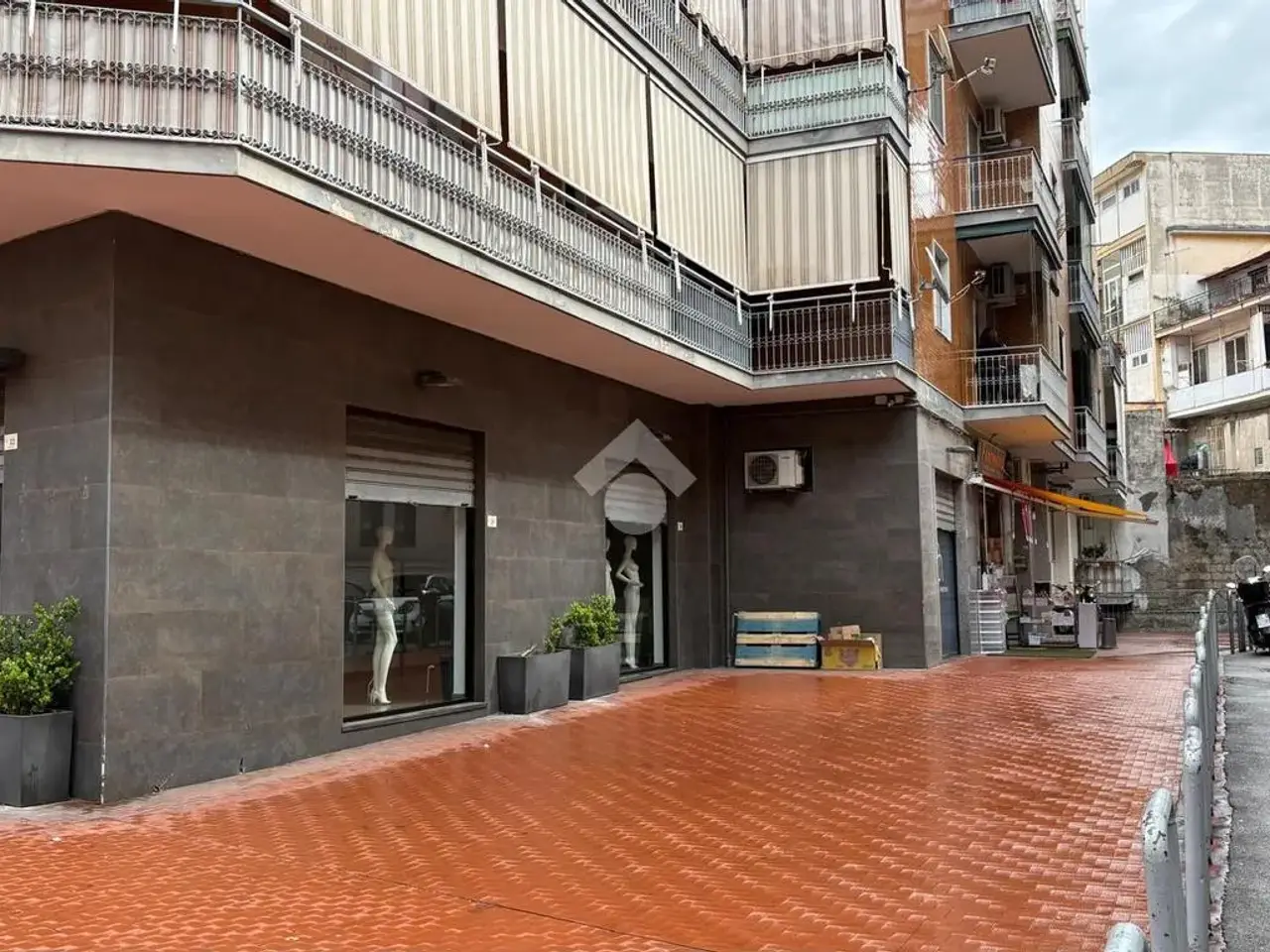Negozio in Via Catello Fusco 32, Castellammare Di Stabia, {3} - Foto 1