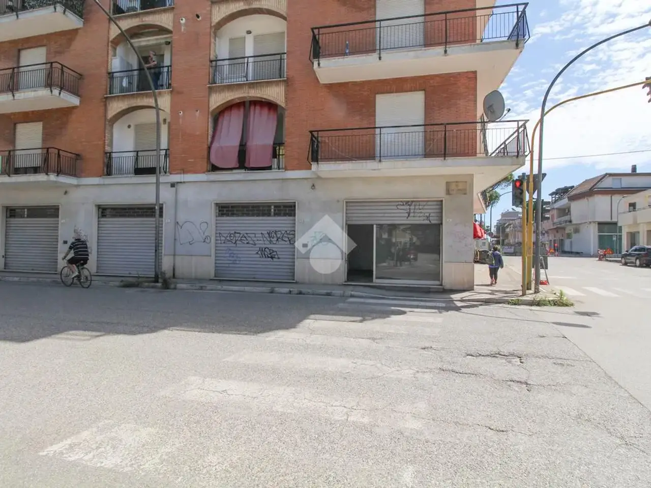 Negozio in Via Nicolò Tommaseo 2, San Benedetto Del Tronto, {3} - Foto 2