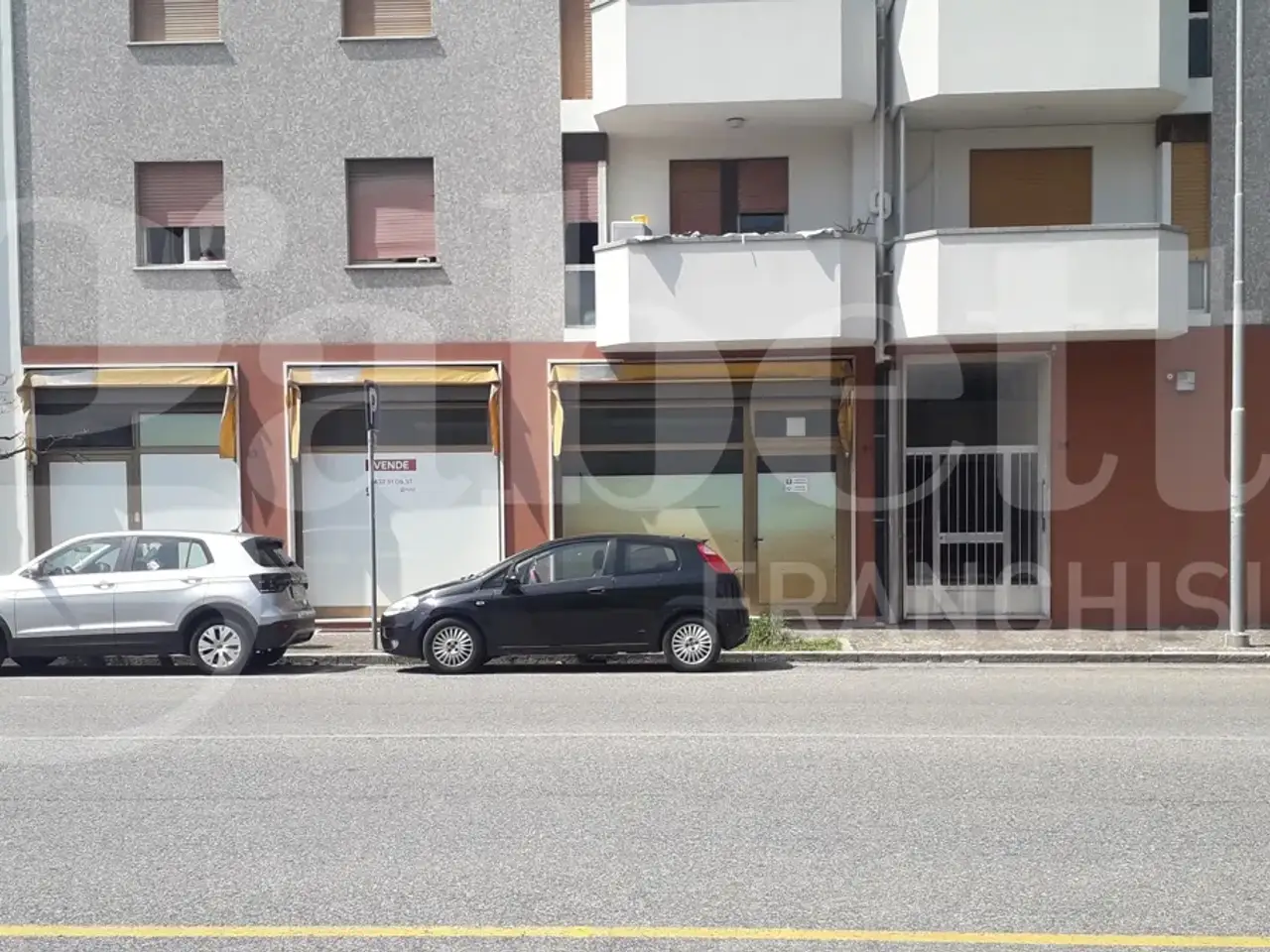 Negozio in Via Forni di Sotto 61, Udine, {3} - Foto 1