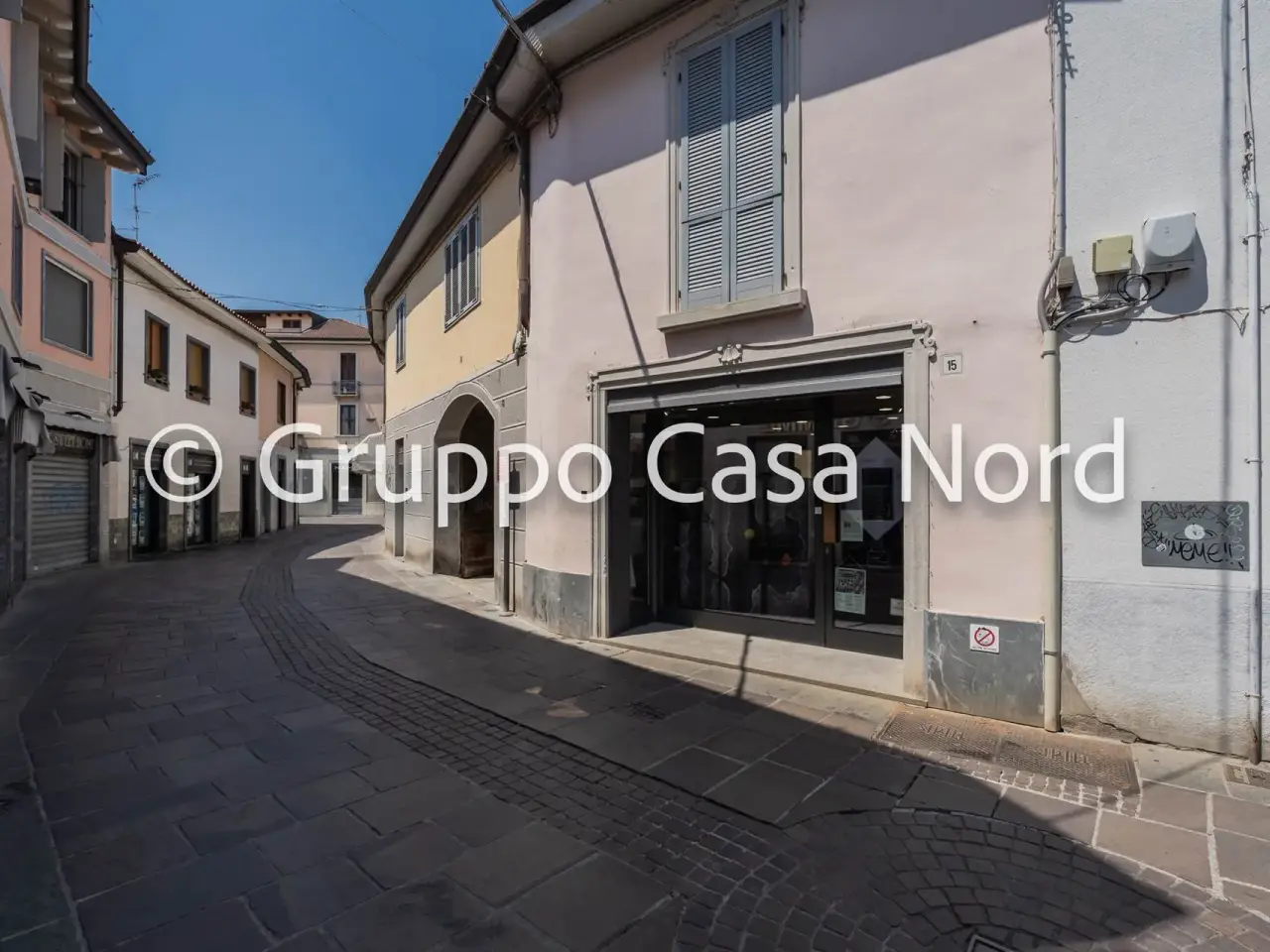 Negozio in Via Roma, Cernusco Sul Naviglio, {3} - Foto 1