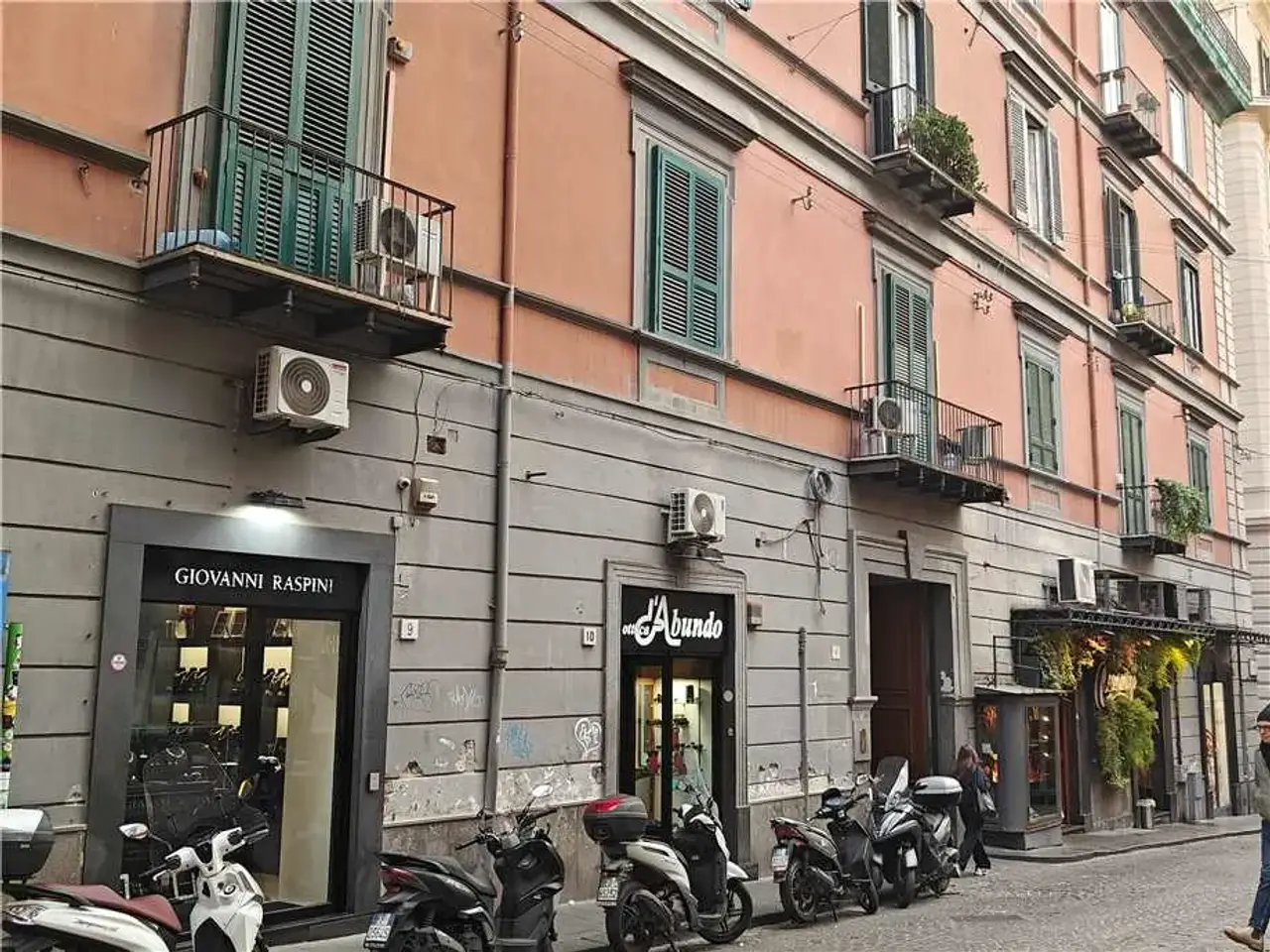 Ufficio in Via Filangieri, Napoli, {3} - Foto 1