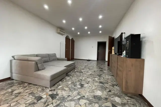 Apartament in Piazza Indipendenza, Morgano - Photo 1