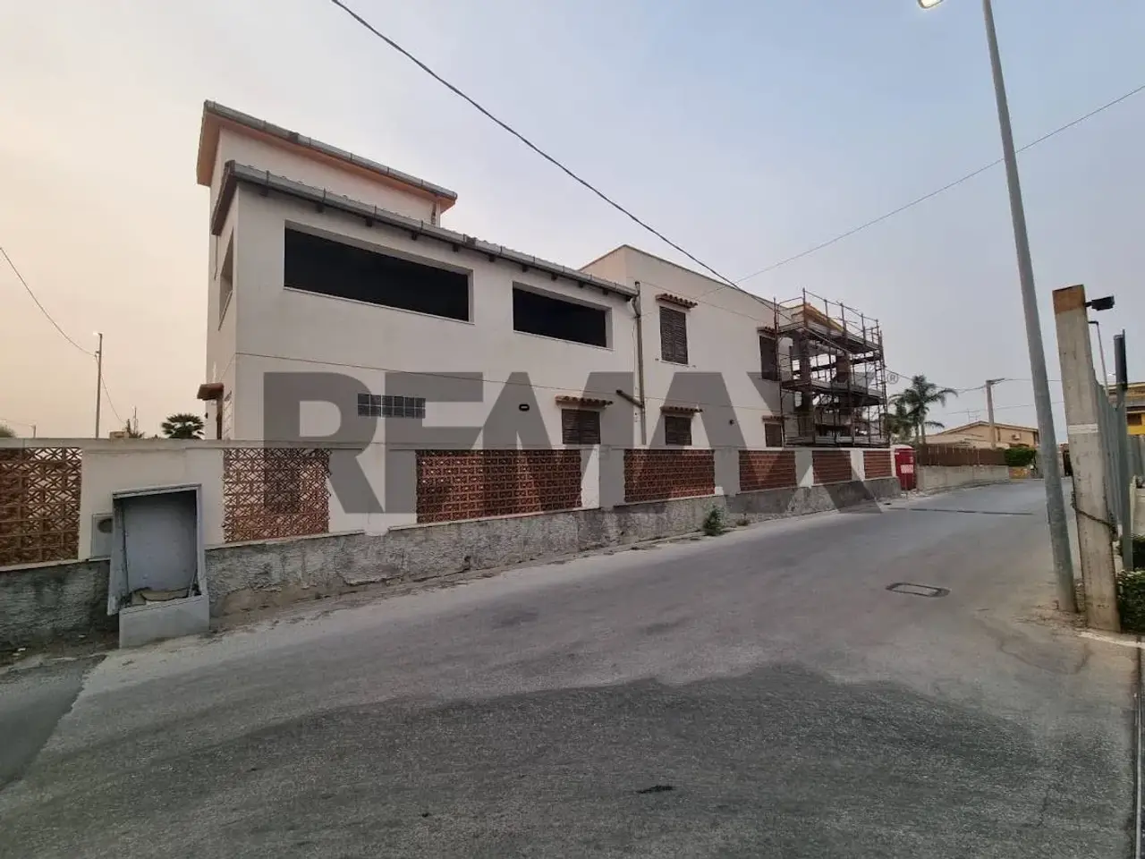 Esercizio commerciale in Via Manzoni 2, Augusta, {3} - Foto 1