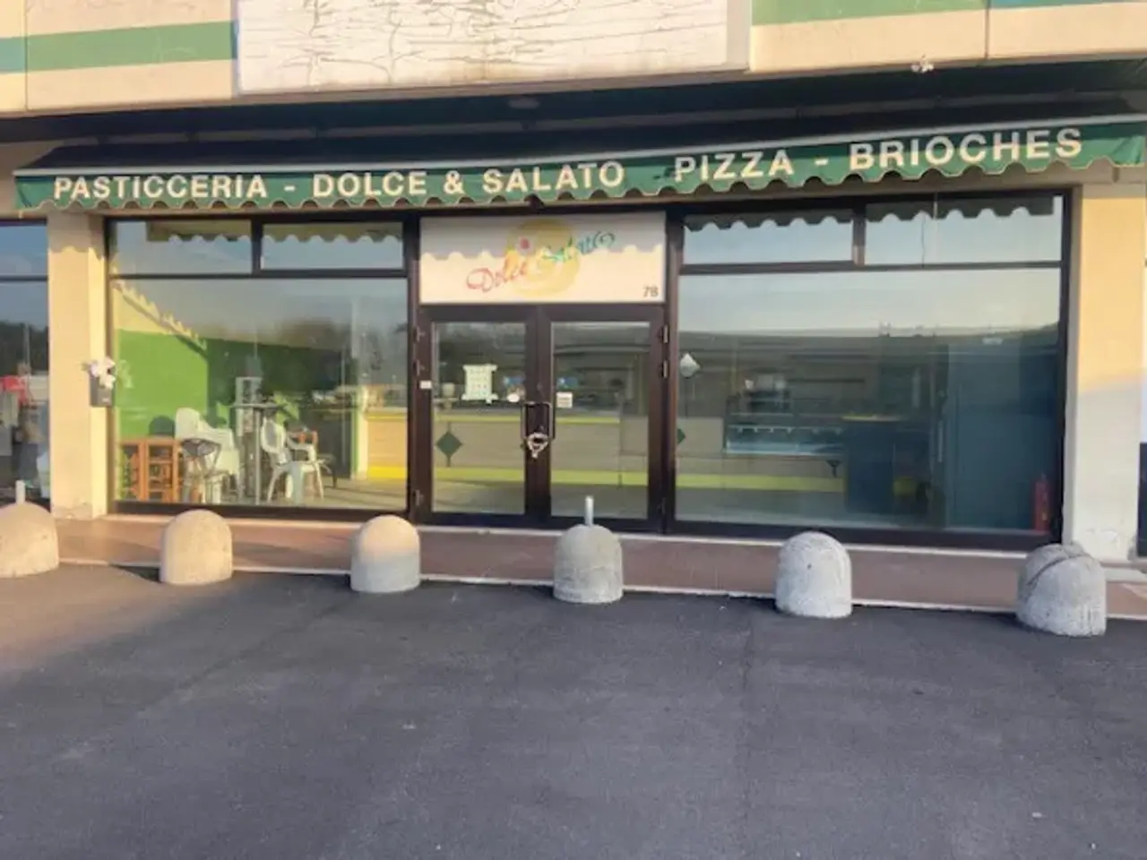 Negozio in Via Val Saviore 78, Brescia, {3} - Foto 1