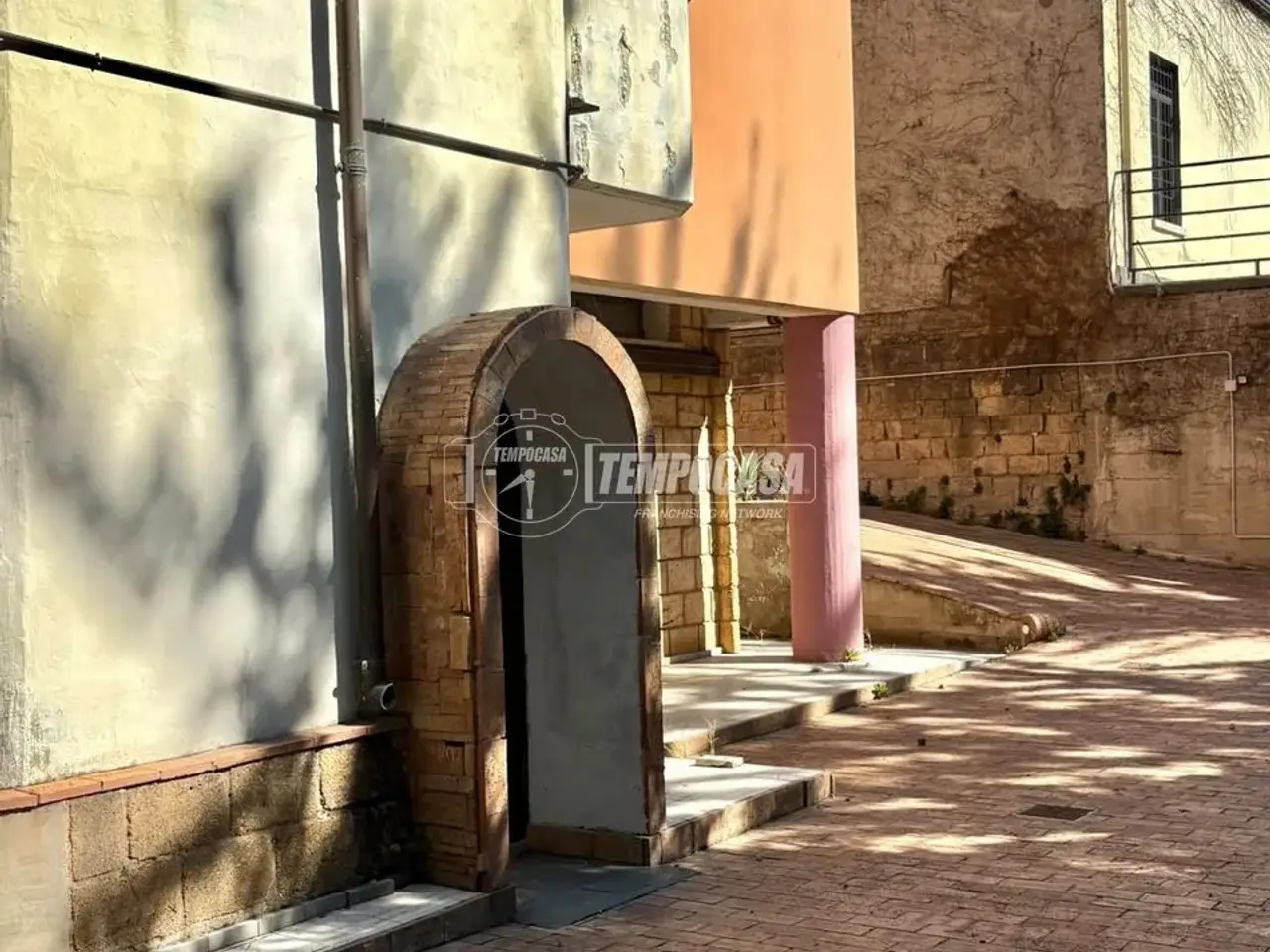 Negozio in Via Francesco Tedesco 308, Avellino, {3} - Foto 2