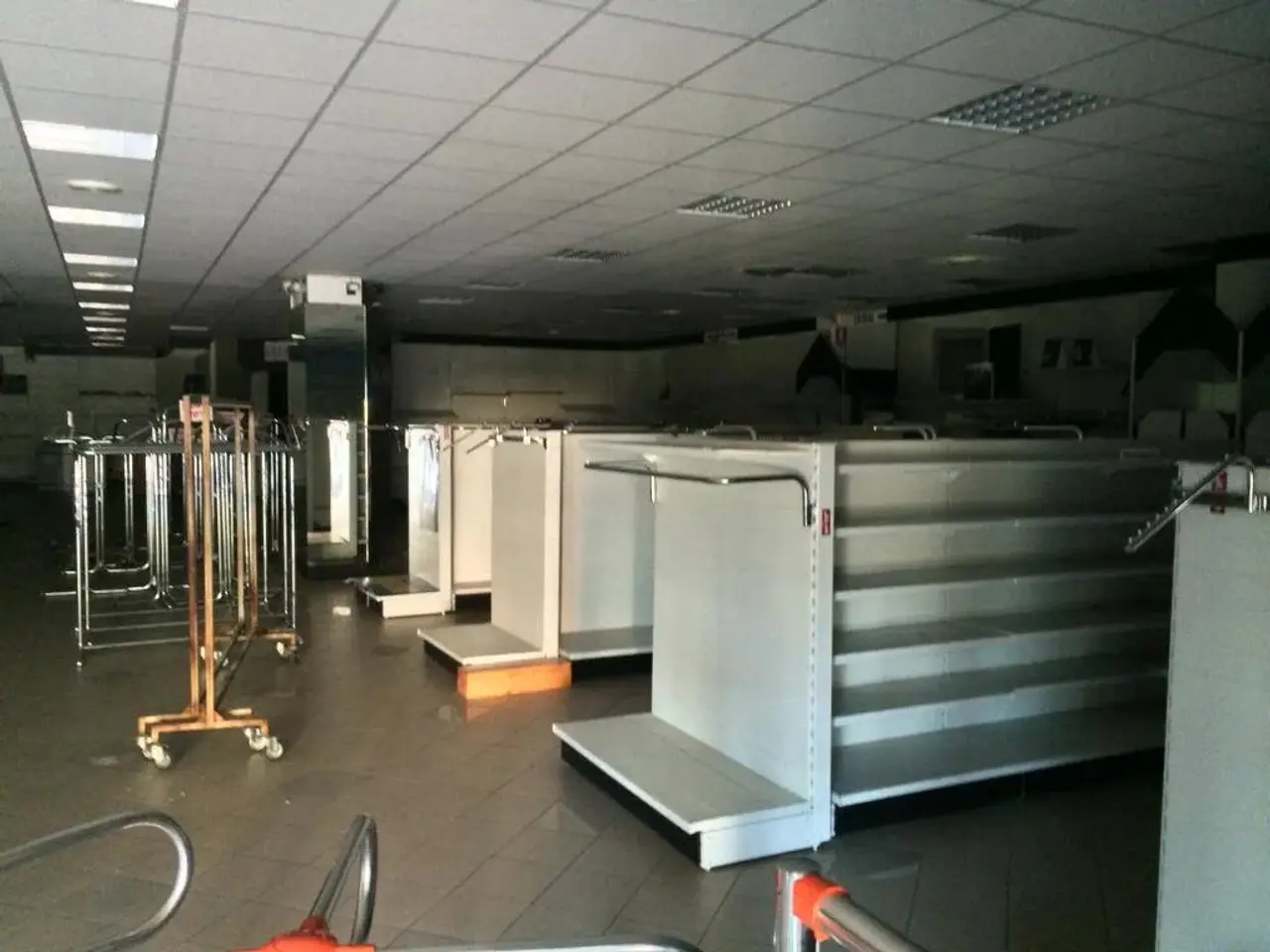 Locale commerciale in , Aulla, {3} - Foto 1