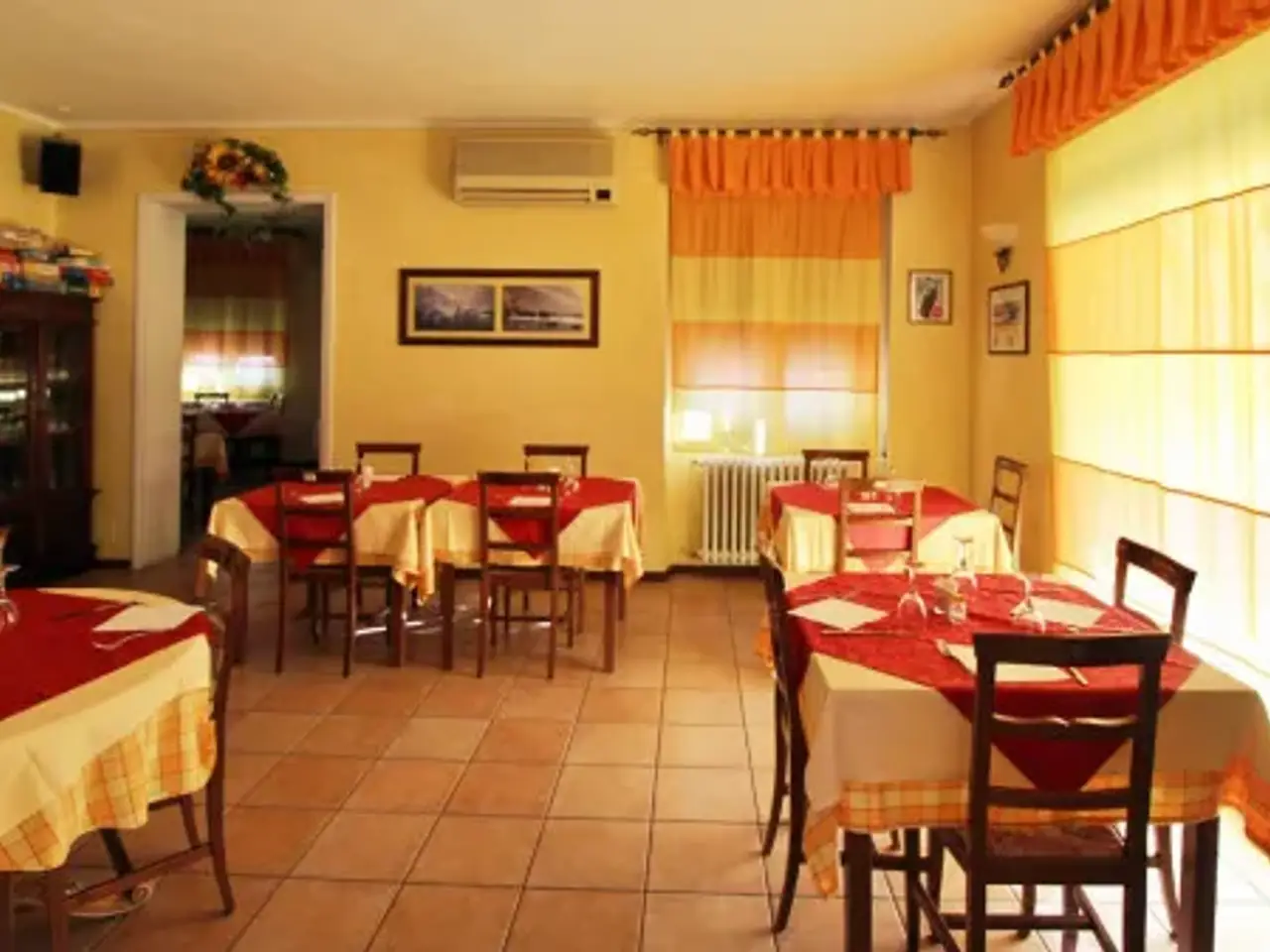 Pizzeria in Via Begoglio 34, Santa Maria Della Versa, {3} - Foto 2