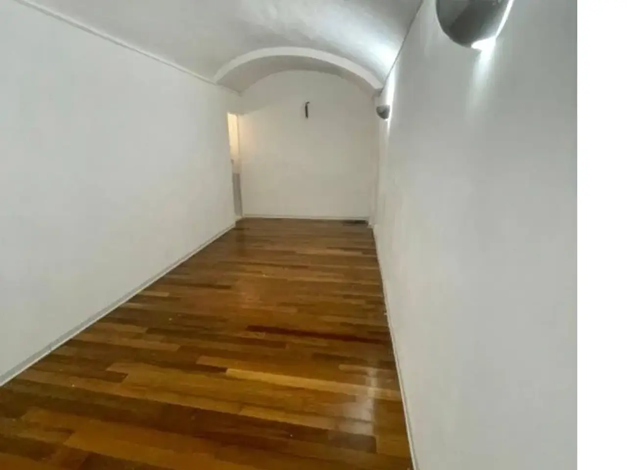 Magazzino in Via Gian Lorenzo Bernini 45 Napoli, Napoli, {3} - Foto 1