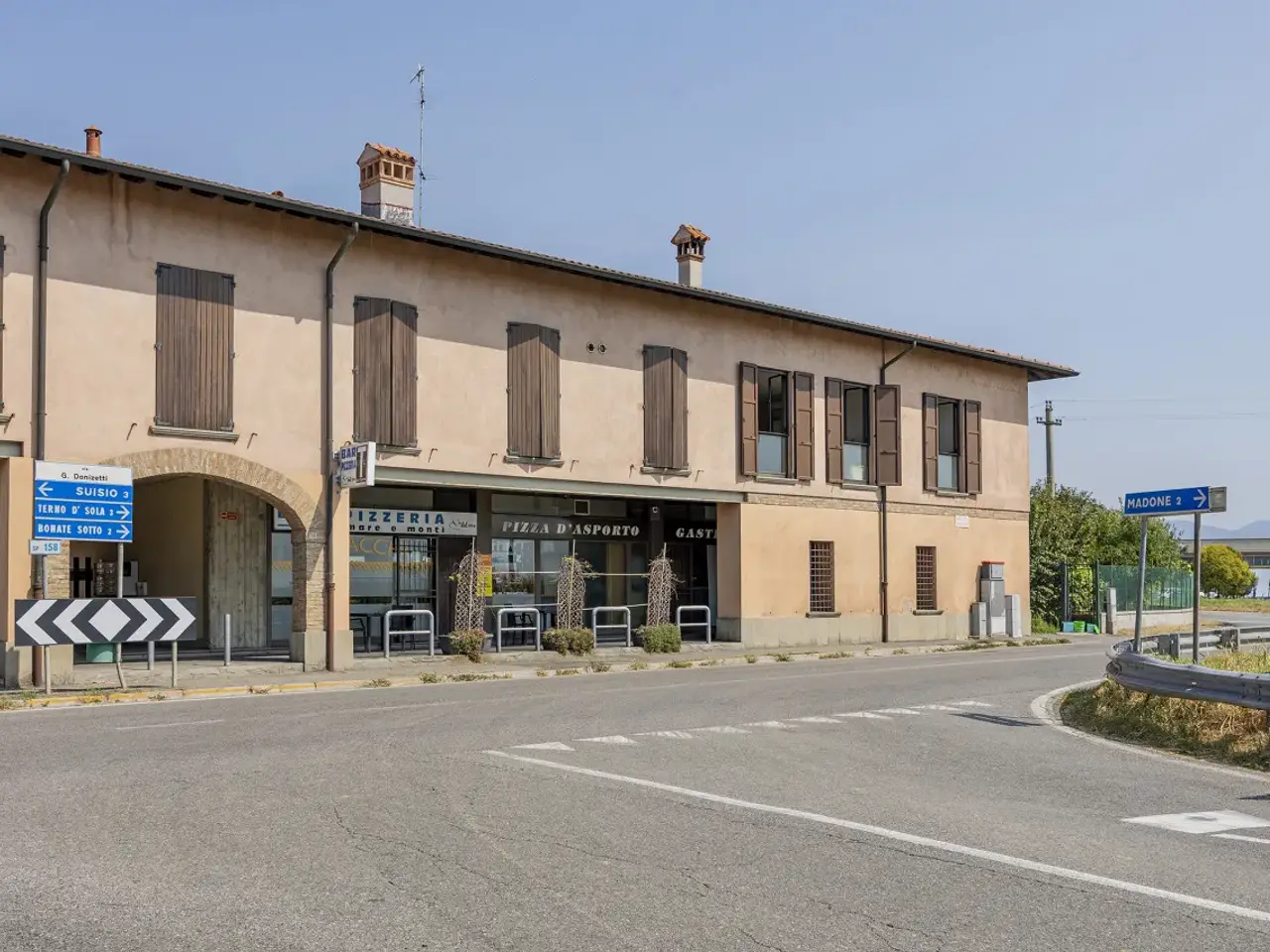 Esercizio commerciale in Via Donizzetti 11, Chignolo D'Isola, {3} - Foto 1