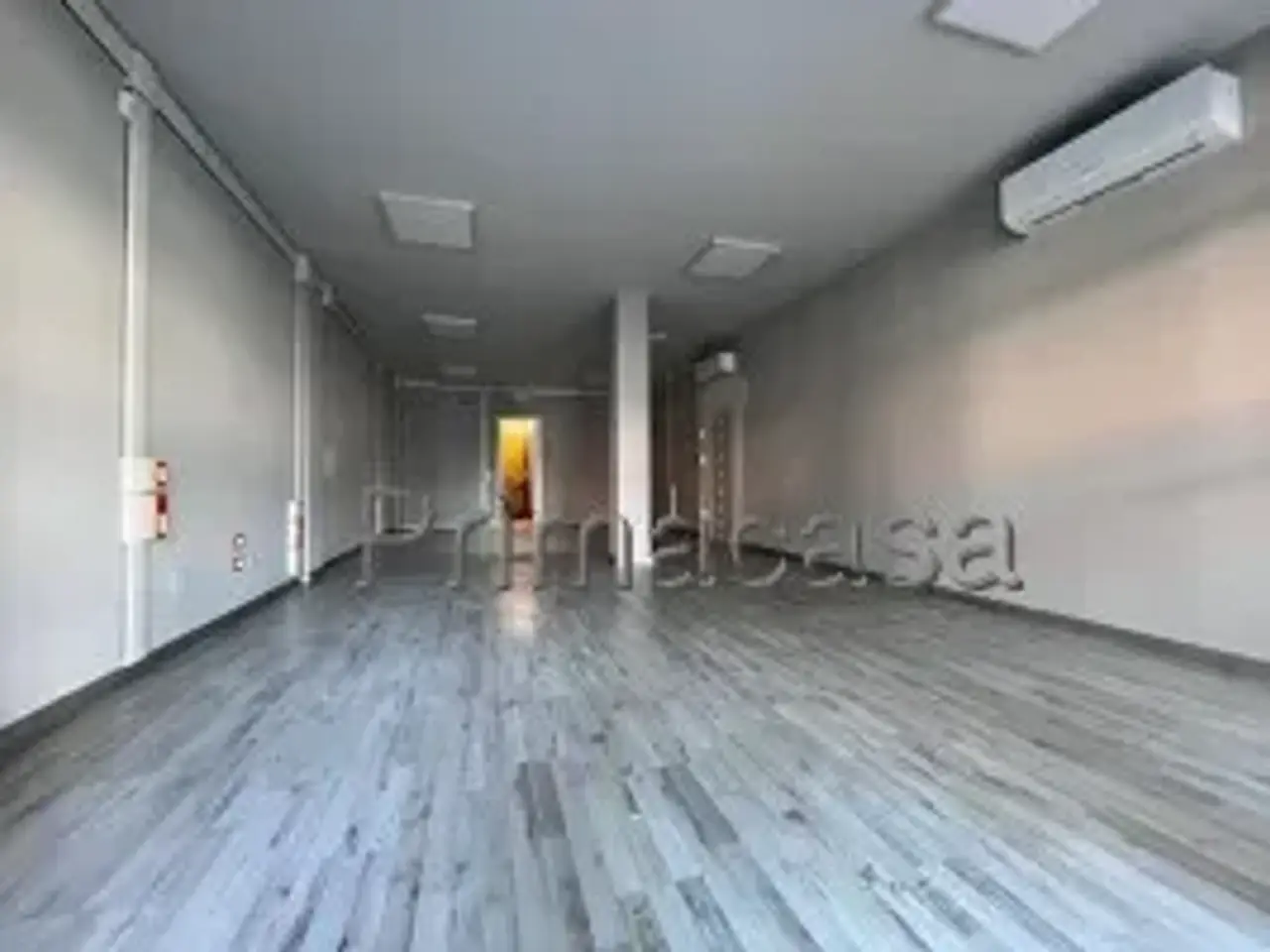 Negozio in Via Sauro 30, Novellara, {3} - Foto 2