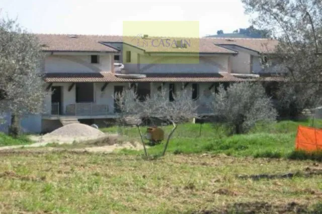 Villa a schiera in Provinciale 75, Collecorvino - Foto 1