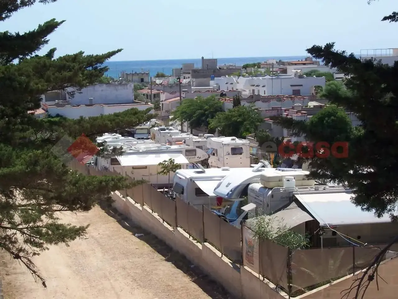 Esercizio commerciale in Via Isola di Lipari Snc, Manduria, {3} - Foto 1