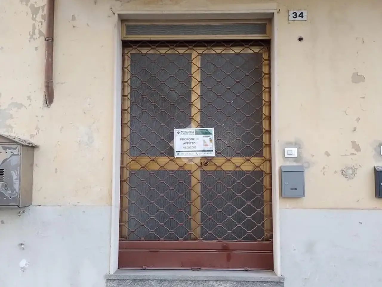 Negozio in Piazza della Libertà 34, Mirabello Monferrato, {3} - Foto 2