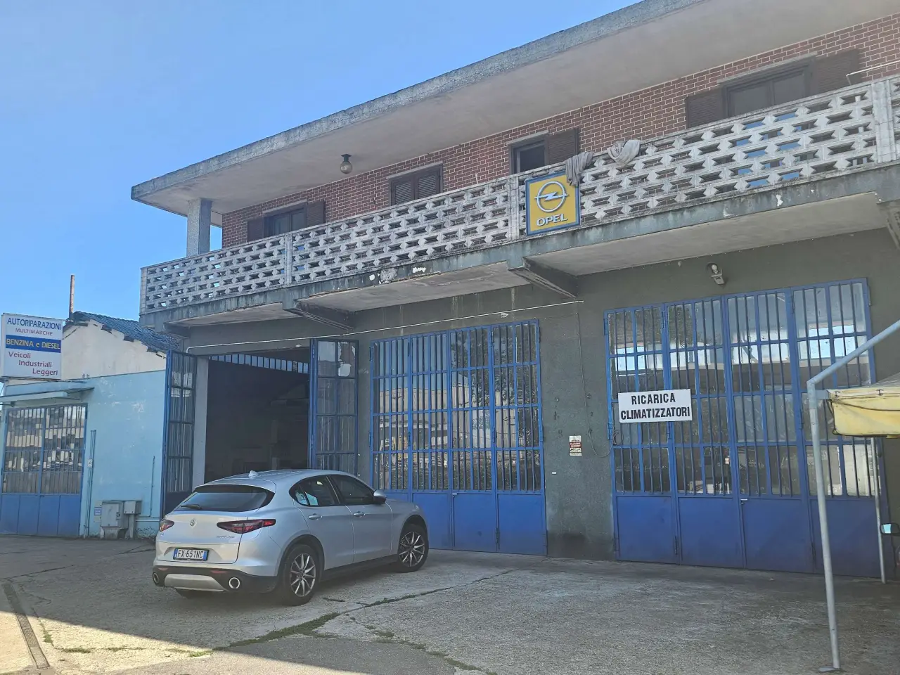 Riparazioni in Via Nazionale, Cambiano, {3} - Foto 2