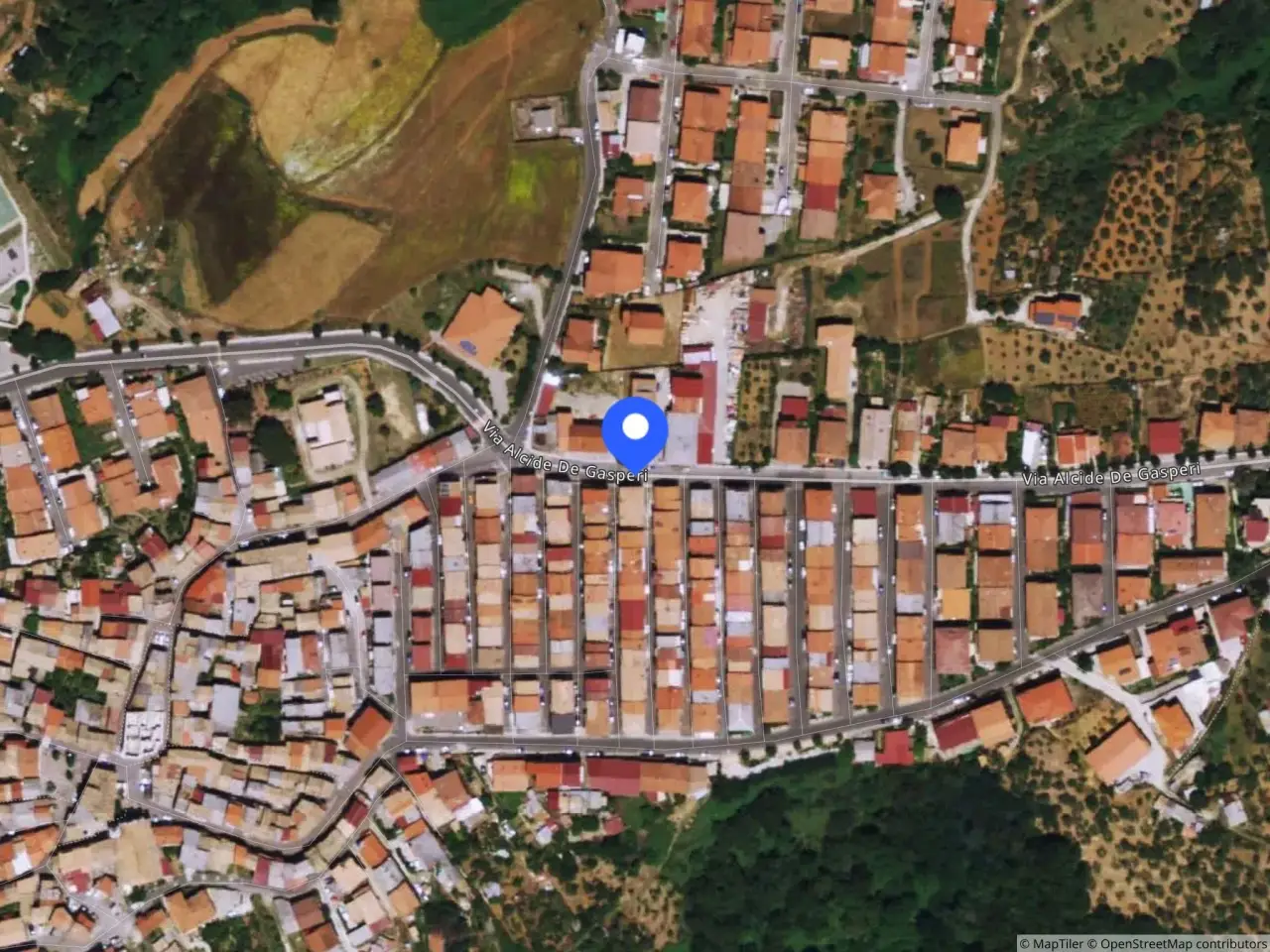 Fabbricato misto in Viale De Gasperi, Amaroni, {3} - Foto 1