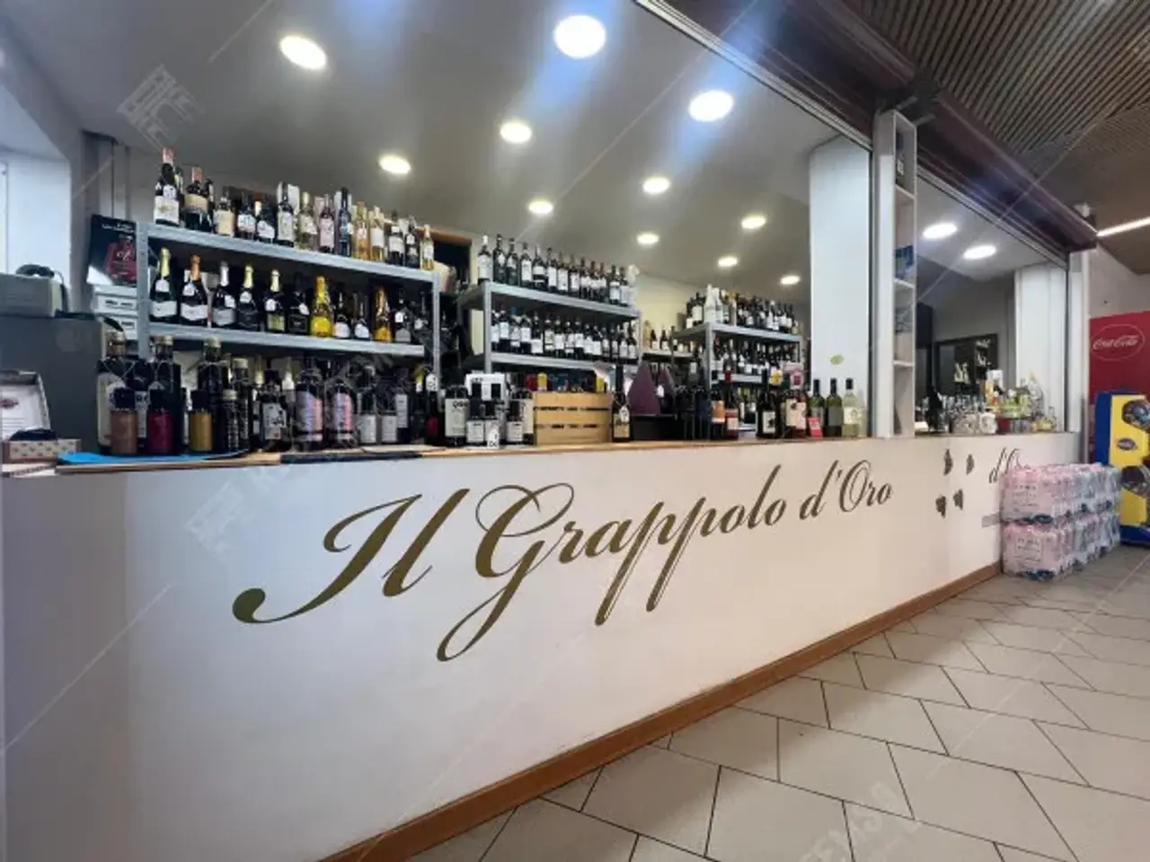Enoteca in Piazza Riccardo Wagner 15a, Milano, {3} - Foto 2
