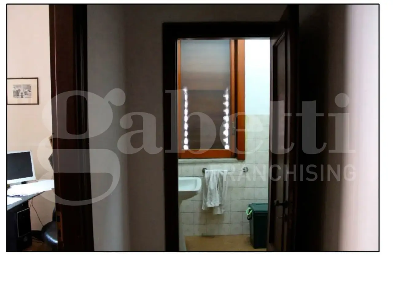 Ufficio in Via Morelli E Silvati, Avellino, {3} - Foto 1