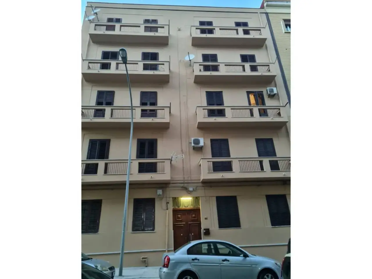 Palazzina commerciale in Via Orazio Antinori, Palermo, {3} - Foto 1
