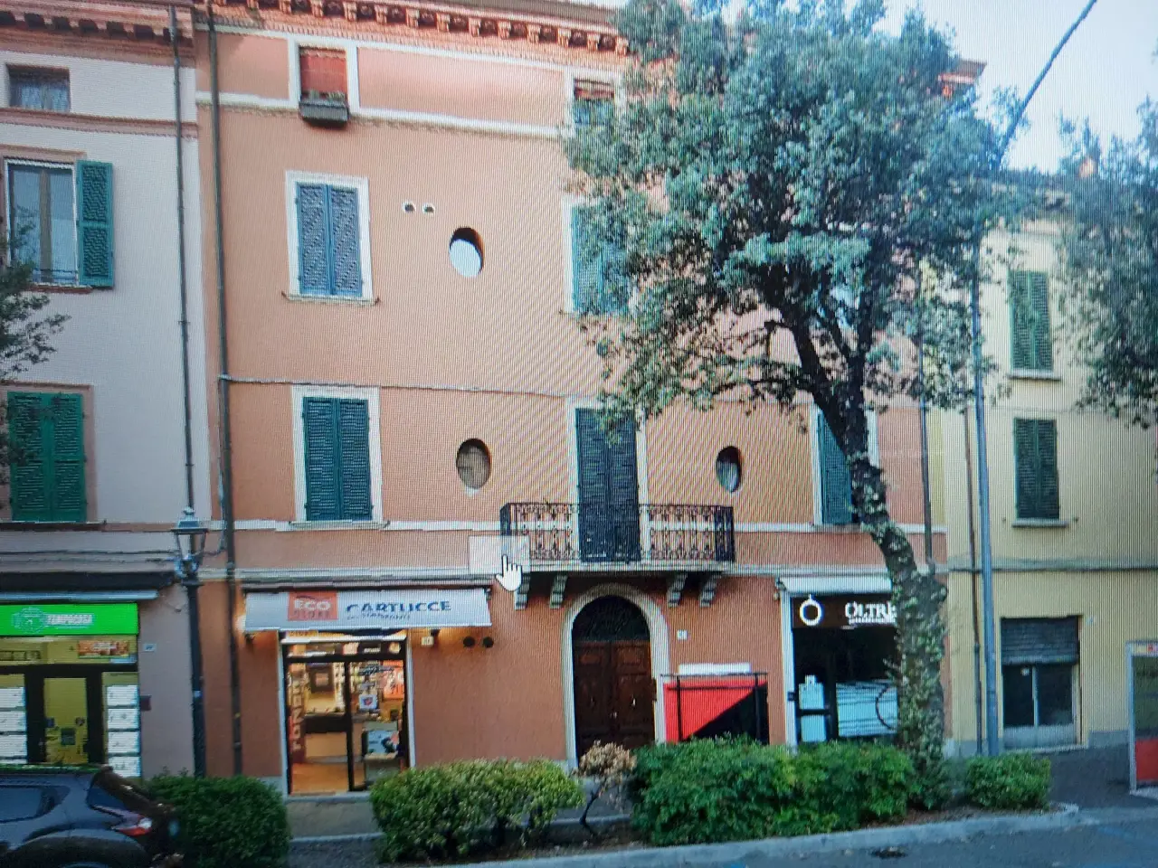 Locale commerciale in Viale Giovanni Amendola 15, Imola, {3} - Foto 2