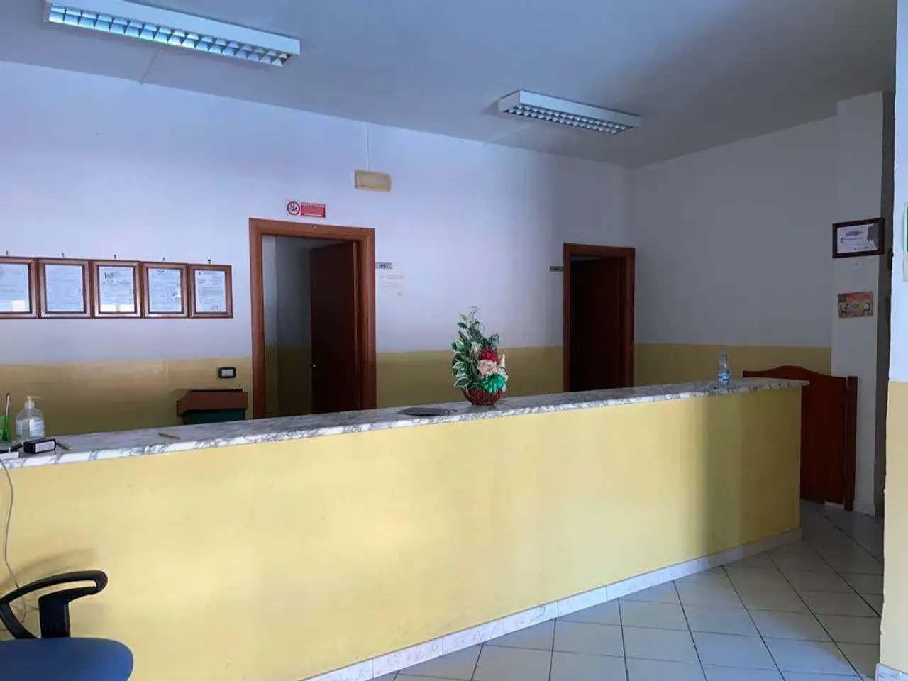 Magazzino in Via Napoli, Cancello Ed Arnone, {3} - Foto 1