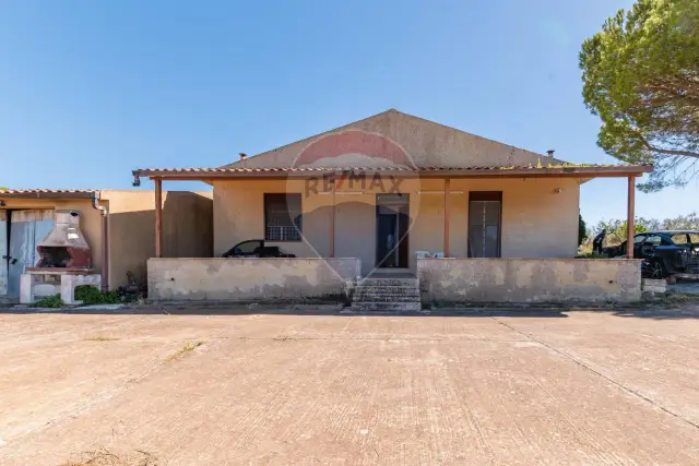 Villa in Stradale Vicinale Albanelli Cda Bosc O di Mezzo Sn, Caltagirone - Foto 1