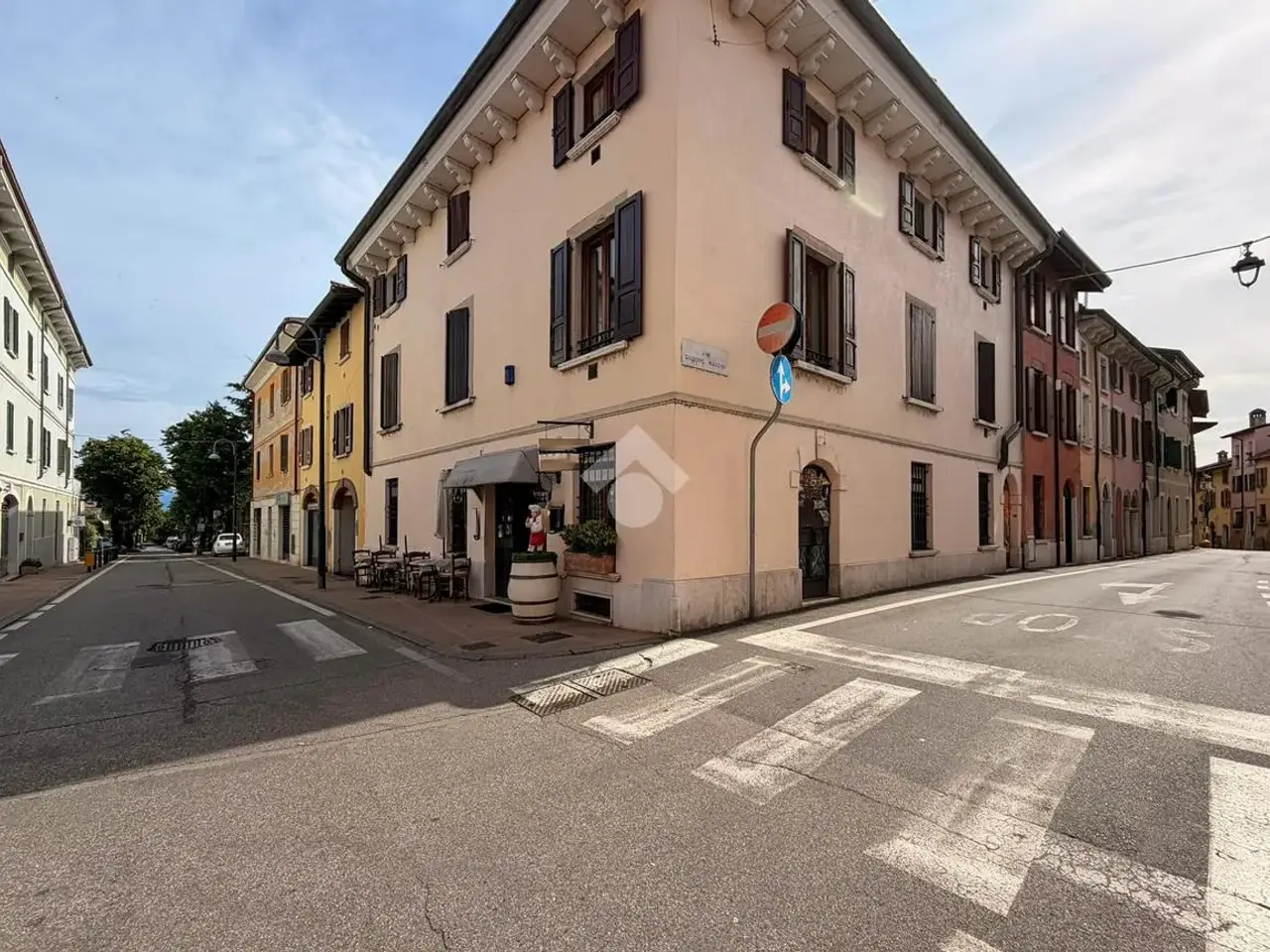 Negozio in Via Vittorio Veneto 1, Desenzano Del Garda, {3} - Foto 1