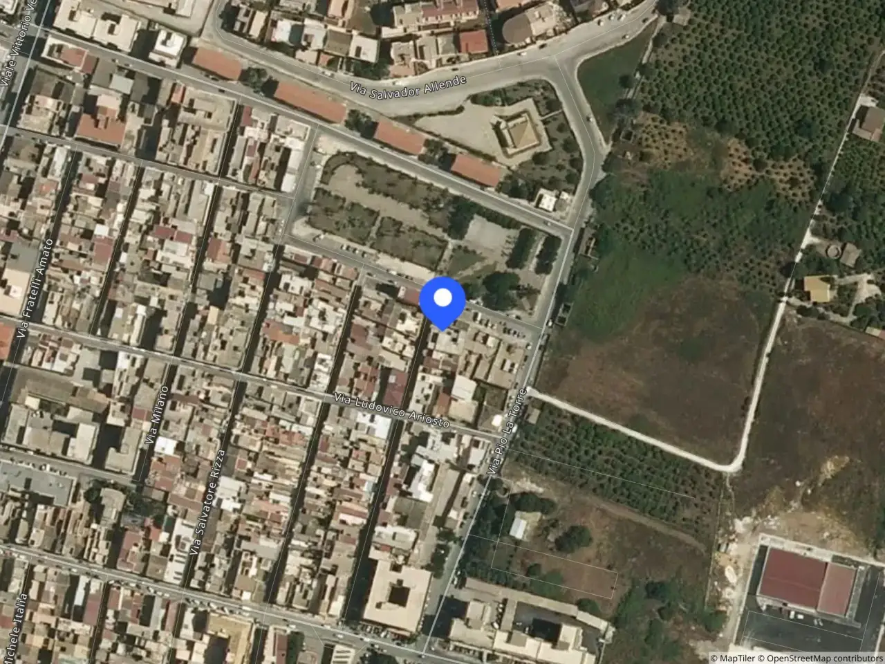 Fabbricato misto in Via Antonio Gramsci, 52, 96014 Floridia Sr, Italia 52, Floridia, {3} - Foto 1