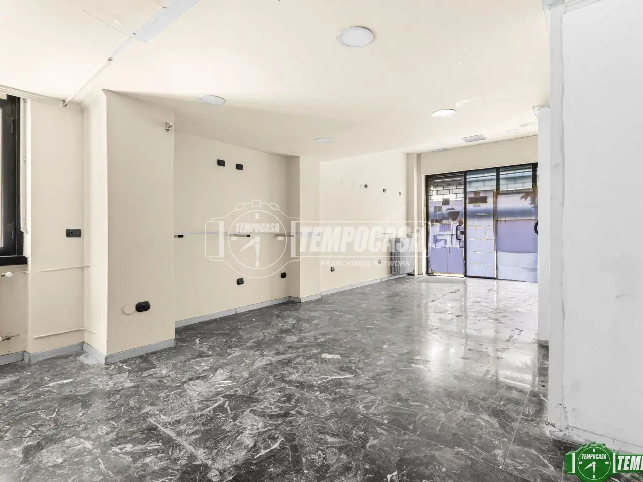 Negozio in Corso di Porta Nuova 46, Milano, {3} - Foto 2