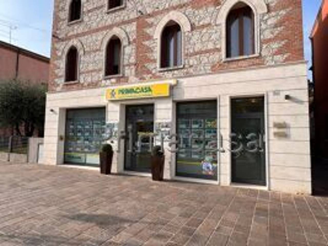 immagine annuncio 1 di 8