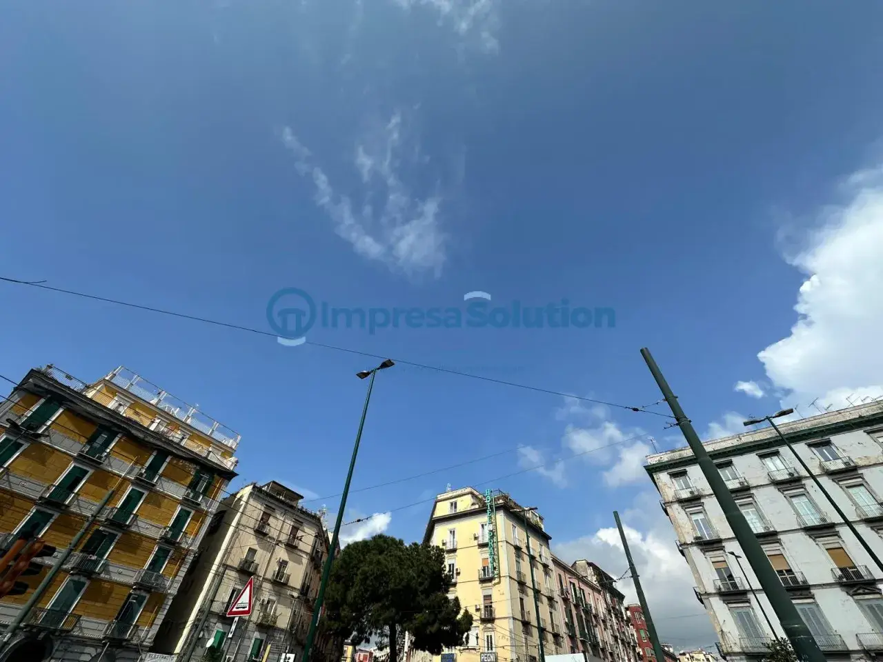 Negozio in Corso Giuseppe Garibaldi, Napoli, {3} - Foto 1