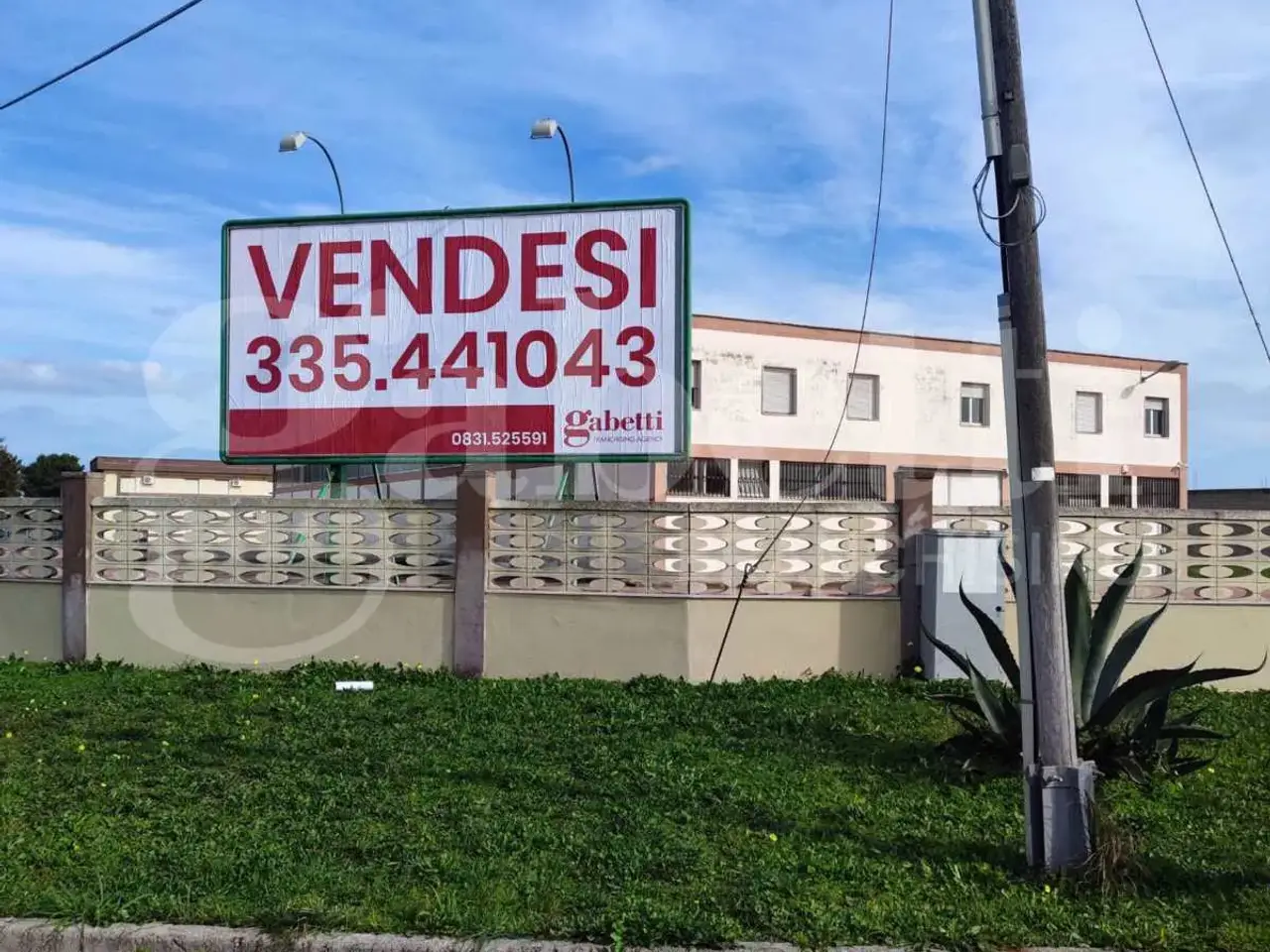 Capannone in Via Isacco Newton  1, Brindisi, {3} - Foto 2